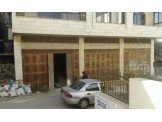 للبيع - 3 محلات على الشارع 