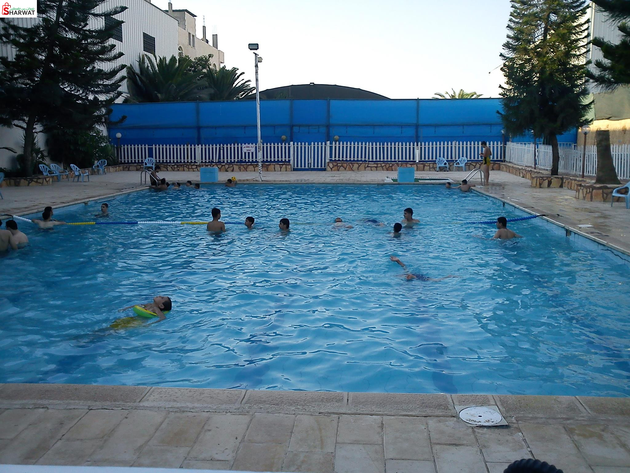 مسبح ومنتزه الساحل