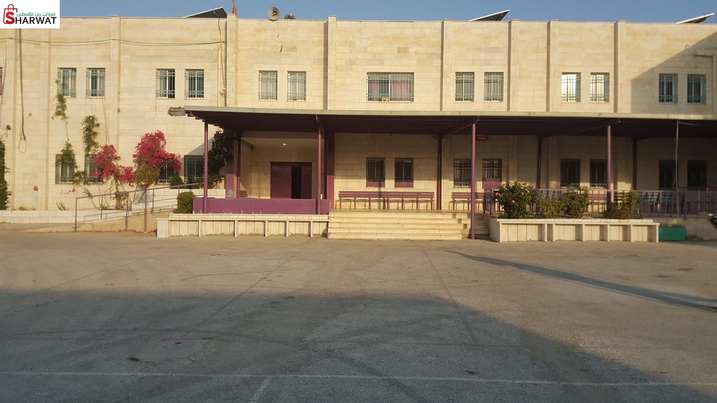 مدرسة الشهيد عبد العزيز ابو اسنين...
