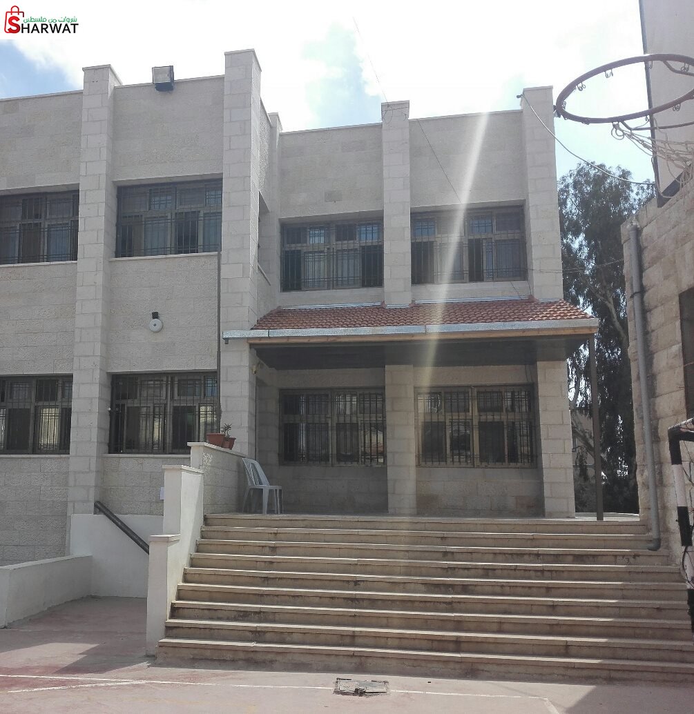 مدرسة بنات طلوزة الثانوية