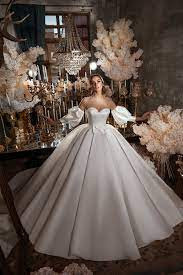 يعيش لبدلات العرائس والخطوبة