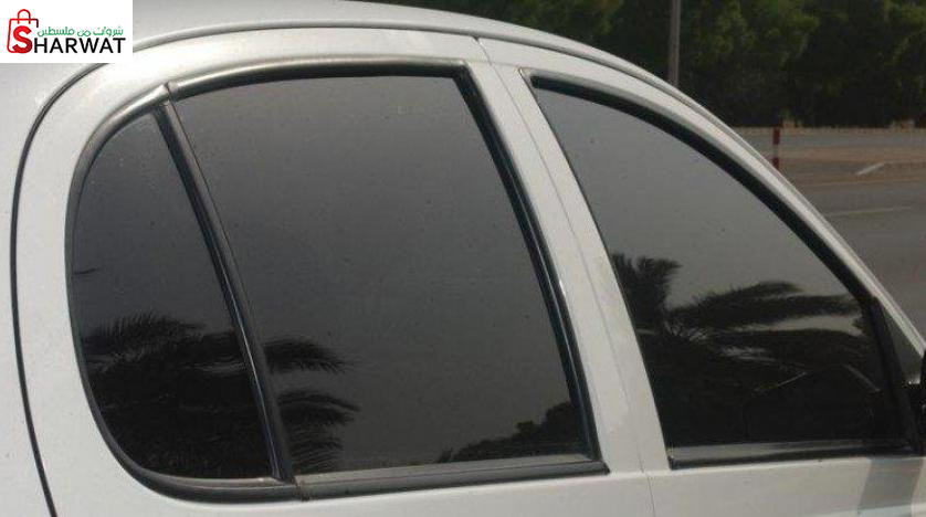 خبير الزجاج