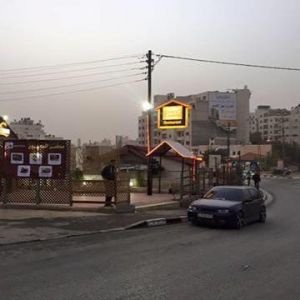 مطعم ومشاوي الكوخ