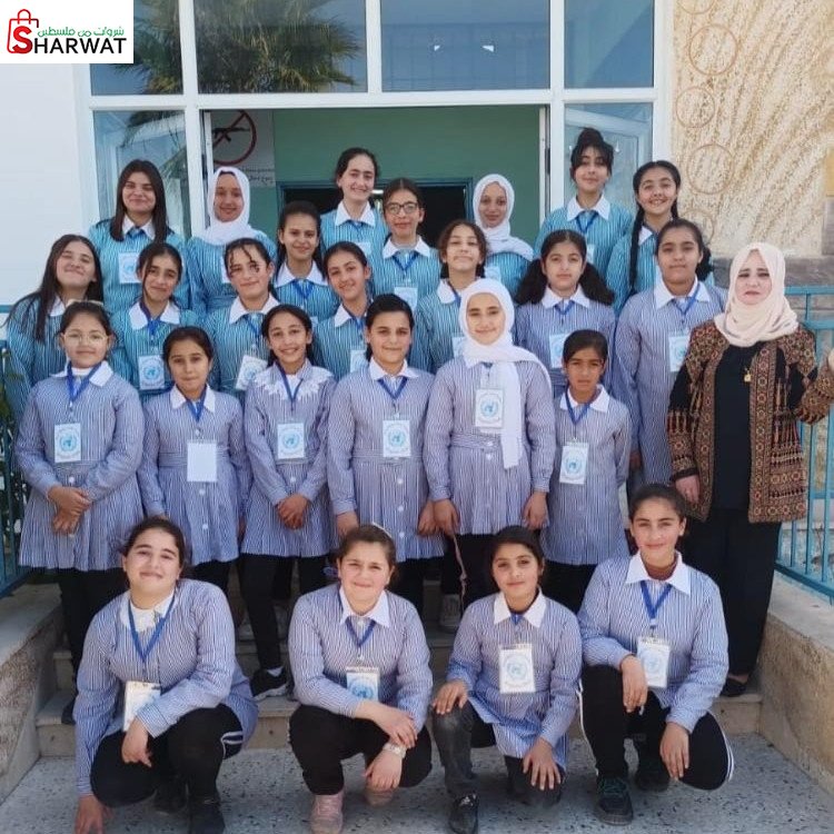 مدرسة بنات دورا الاساسية الثانية